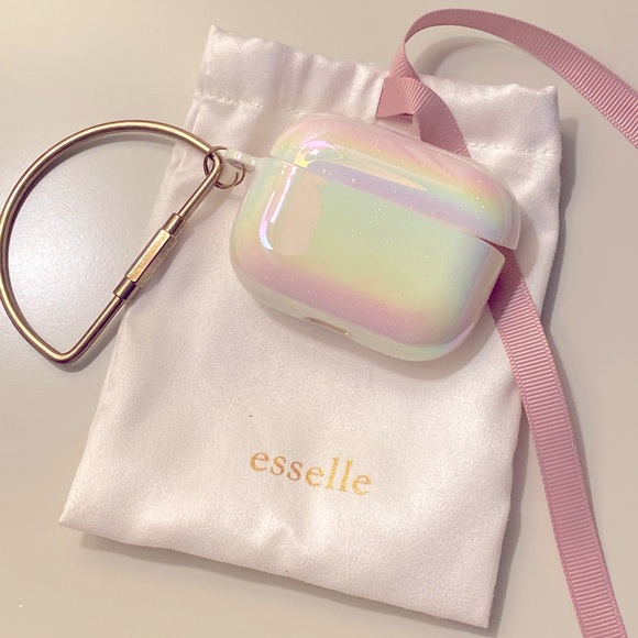 Esselle | Textured Iridescent AirPods Pro Case - Picture 3 of 3